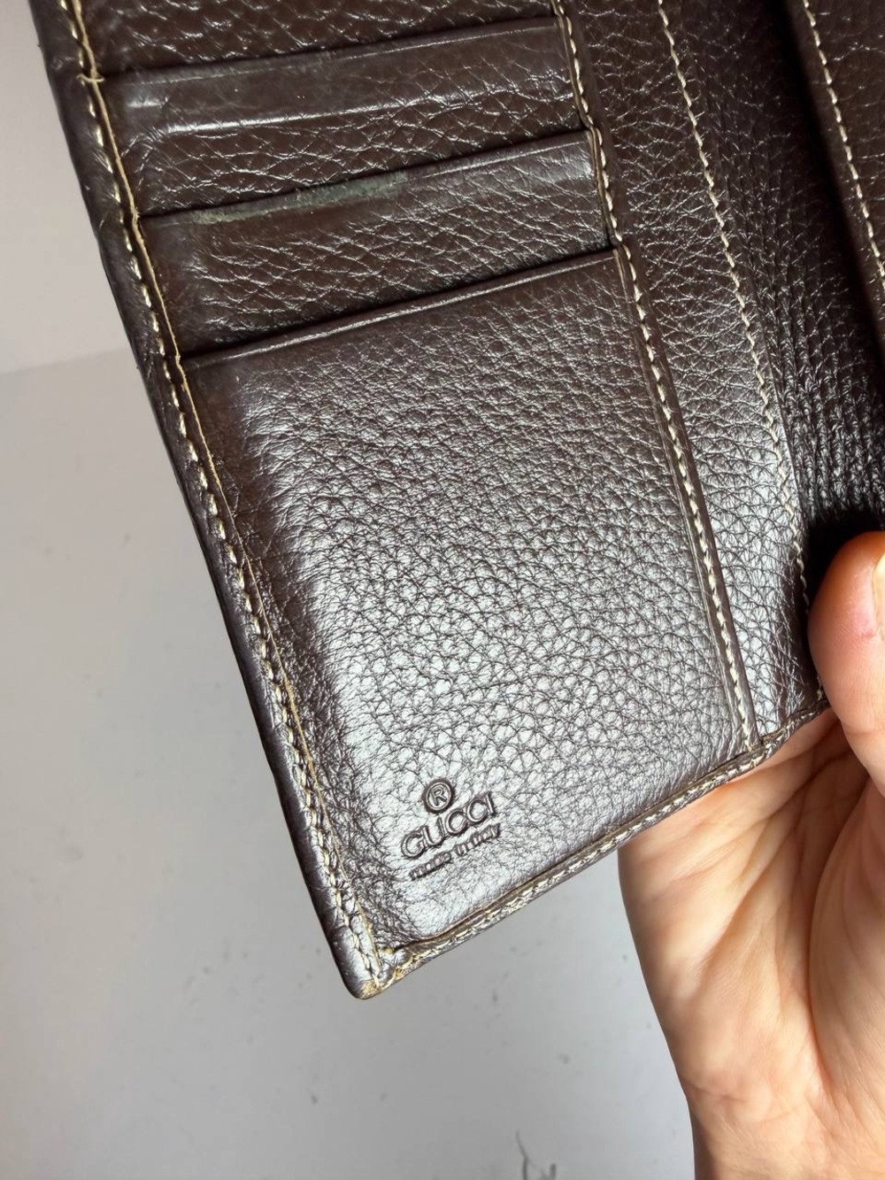 Gucci Interlocking G Clasp Brown GG Canvas Wallet - Picture 9 of 16